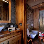 Foyer D'antan Con Caminetto Hammam O Vasca Idromassaggio Brusson