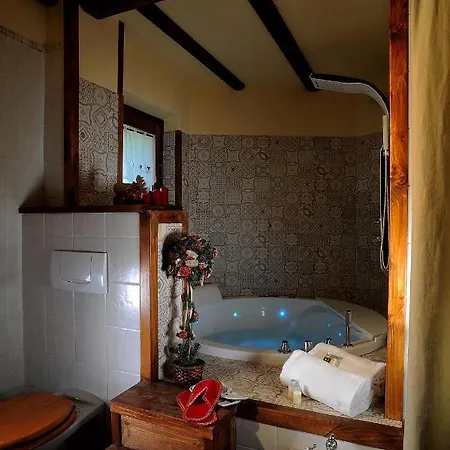 公寓式酒店 Foyer D'antan Con Caminetto Hammam O Vasca Idromassaggio