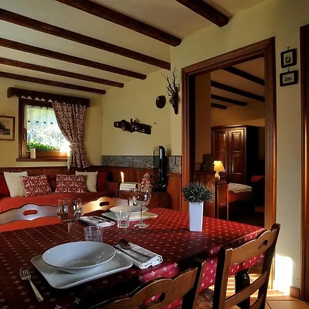 Foyer D'antan Con Caminetto Hammam O Vasca Idromassaggio 3*