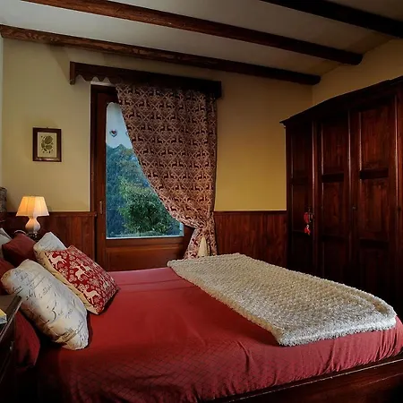 Foyer D'antan Con Caminetto Hammam O Vasca Idromassaggio Brusson