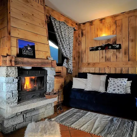 Foyer D'antan Con Caminetto Hammam O Vasca Idromassaggio