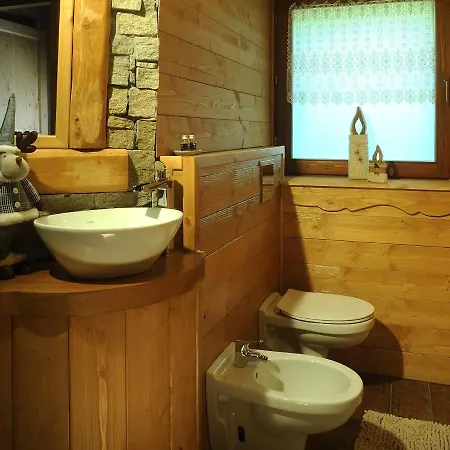 Ξενοδοχείο με διαμερίσματα Foyer D'antan Con Caminetto Hammam O Vasca Idromassaggio