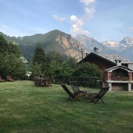 Foyer D'antan Con Caminetto Hammam O Vasca Idromassaggio