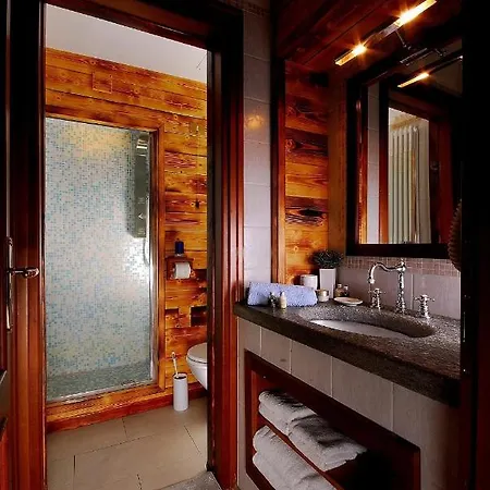 Foyer D'antan Con Caminetto Hammam O Vasca Idromassaggio 3* 布吕松