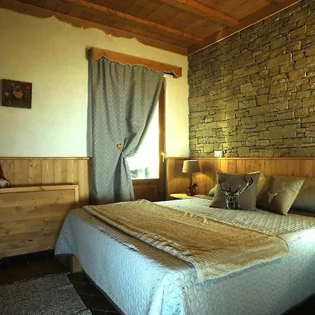 Foyer D'antan Con Caminetto Hammam O Vasca Idromassaggio