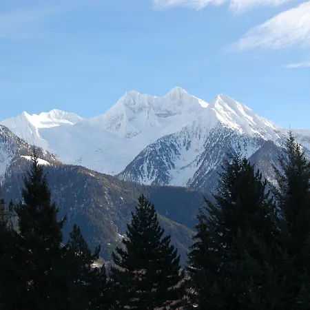Lägenhetshotell Foyer D'antan Con Caminetto Hammam O Vasca Idromassaggio 3*