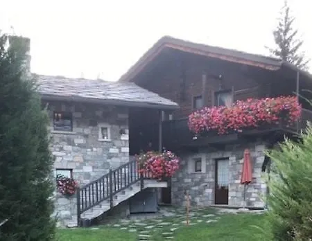 Foyer D'antan Con Caminetto Hammam O Vasca Idromassaggio Aparthotel 3*
