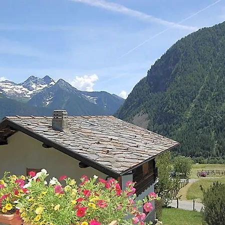 Foyer D'antan Con Caminetto Hammam O Vasca Idromassaggio 3* Brusson