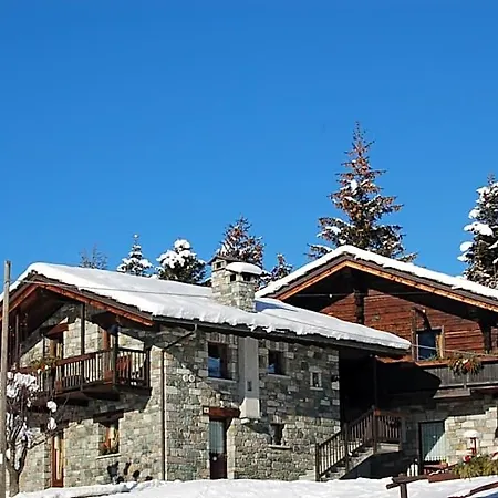 Foyer D'antan Con Caminetto Hammam O Vasca Idromassaggio 3*