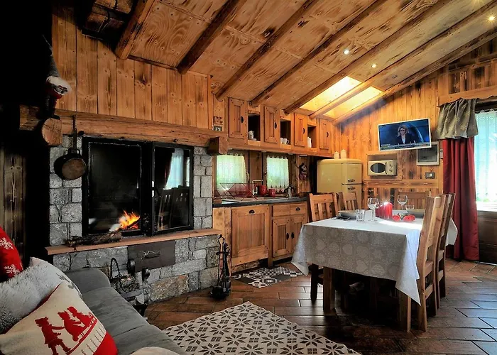 Aparthotel Foyer D'antan Con Caminetto Hammam O Vasca Idromassaggio Brusson