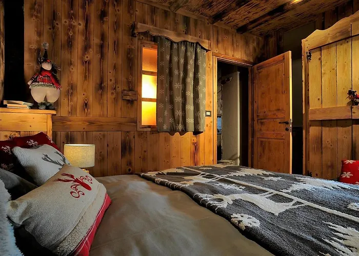 Foyer D'antan Con Caminetto Hammam O Vasca Idromassaggio Brusson