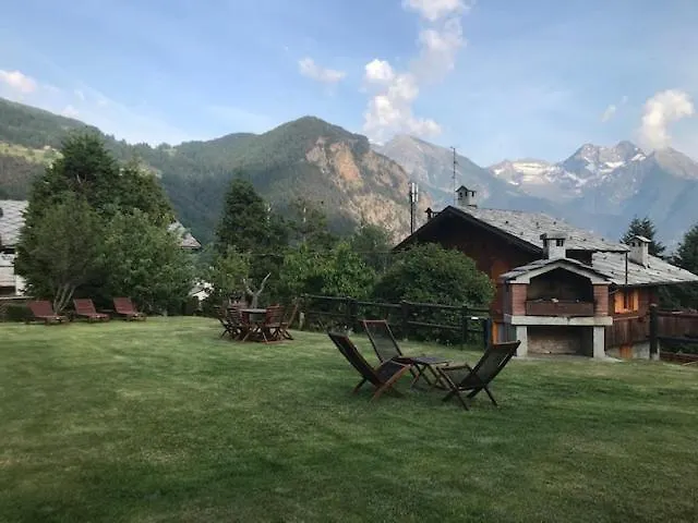 Foyer D'antan Con Caminetto Hammam O Vasca Idromassaggio