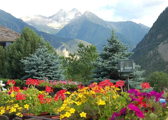 Foyer D'antan Con Caminetto Hammam O Vasca Idromassaggio 3*