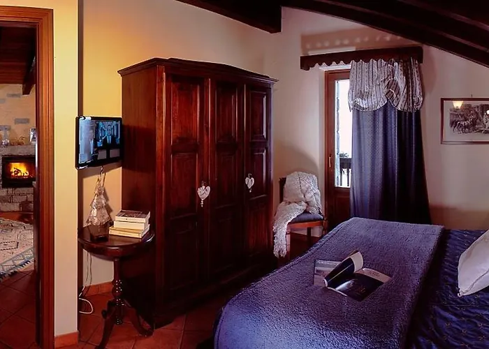 Foyer D'antan Con Caminetto Hammam O Vasca Idromassaggio 3* Brusson