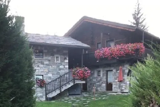 Foyer D'antan Con Caminetto Hammam O Vasca Idromassaggio Aparthotel 3*